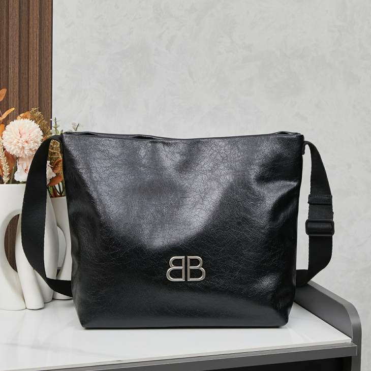 Picture of Balenciaga Handbags _SKUfw184401646fw